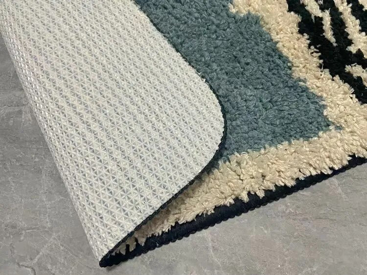 Abstract Bath Mat with Non-Slip Backing | NordicFlow