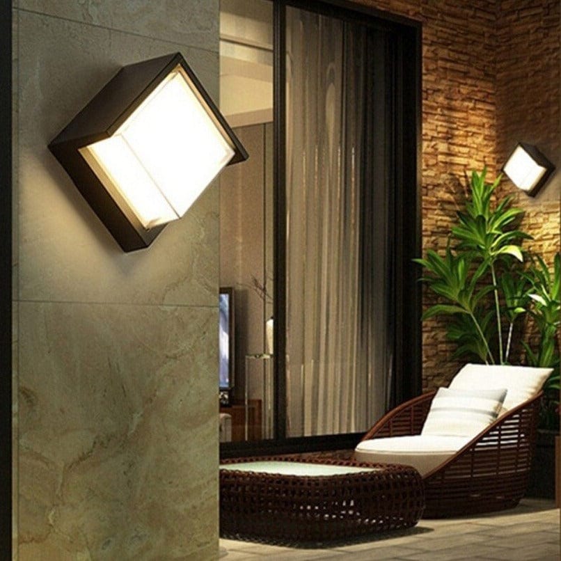 Motion Sensor Outdoor Wall Lamp | Lumivox