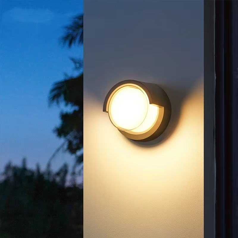 Motion Sensor Outdoor Wall Lamp | Lumivox