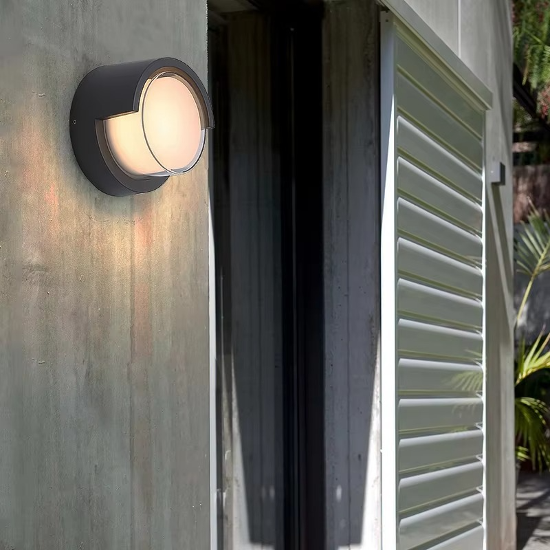 Motion Sensor Outdoor Wall Lamp | Lumivox