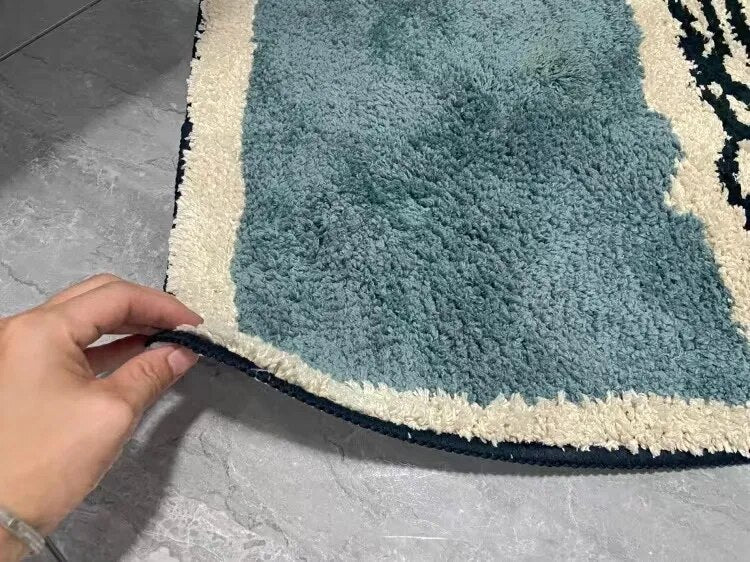 Abstract Bath Mat with Non-Slip Backing | NordicFlow