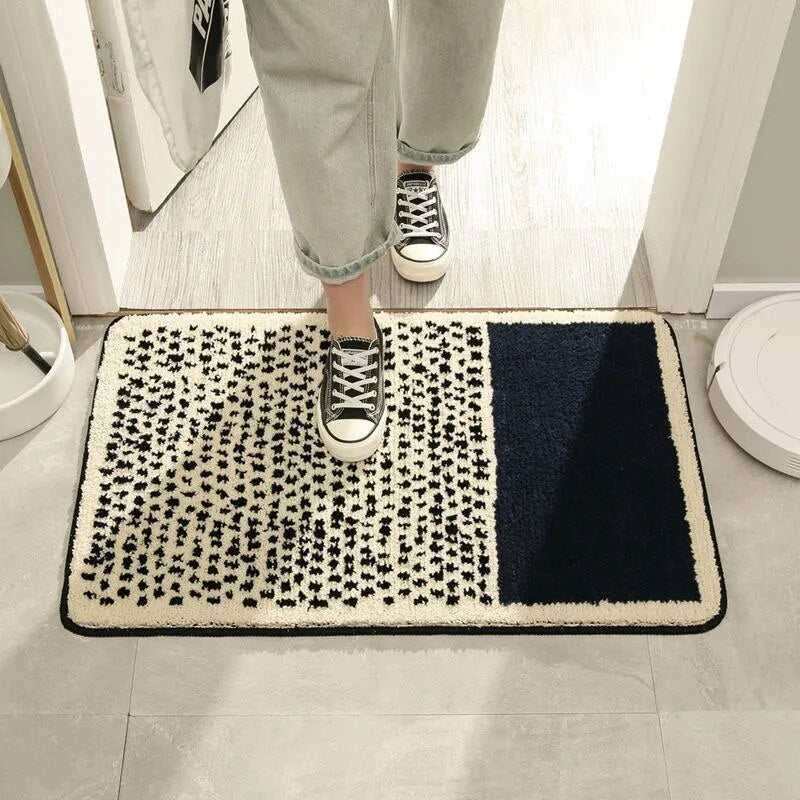 Abstract Bath Mat with Non-Slip Backing | NordicFlow
