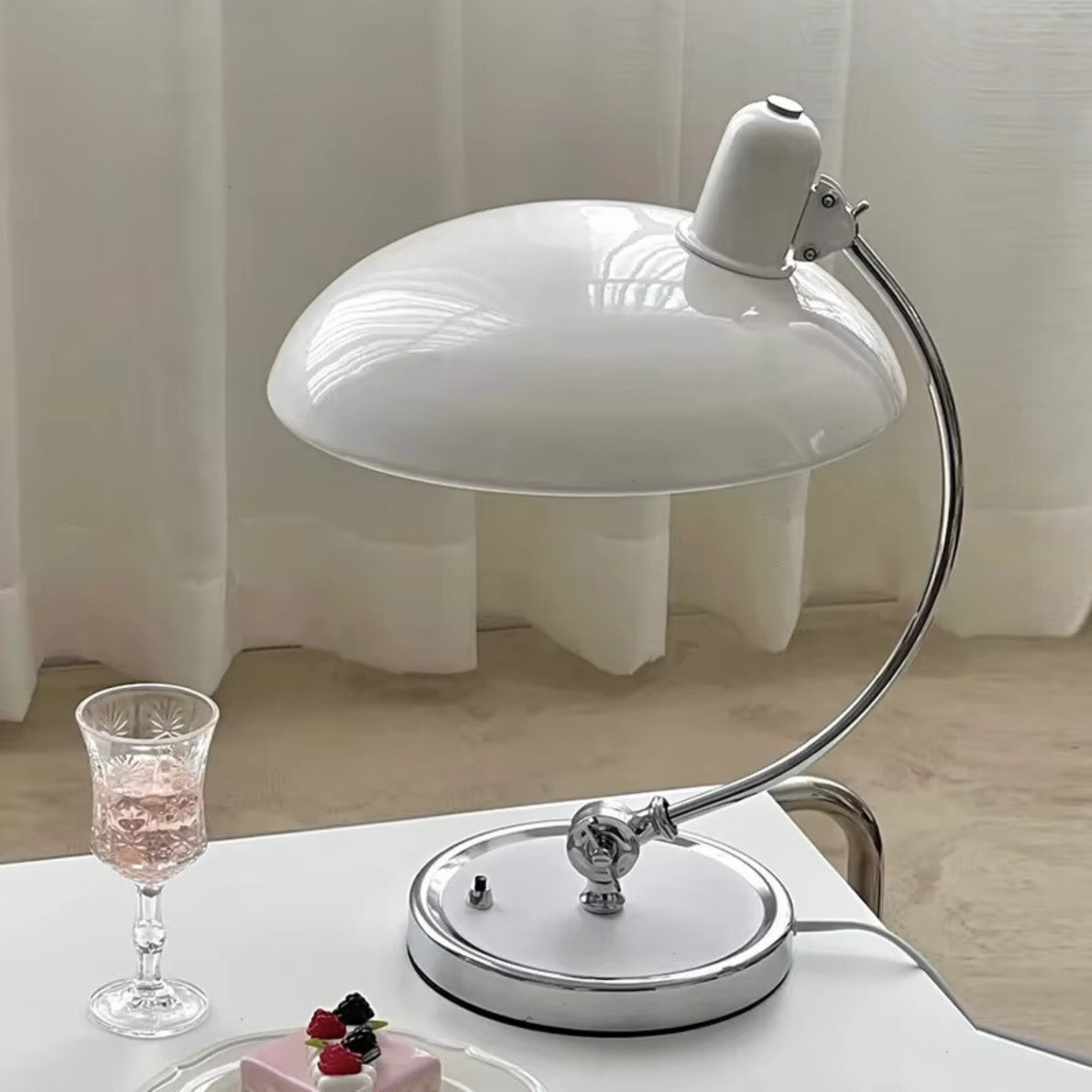 Arc Table Lamp | Nuvista