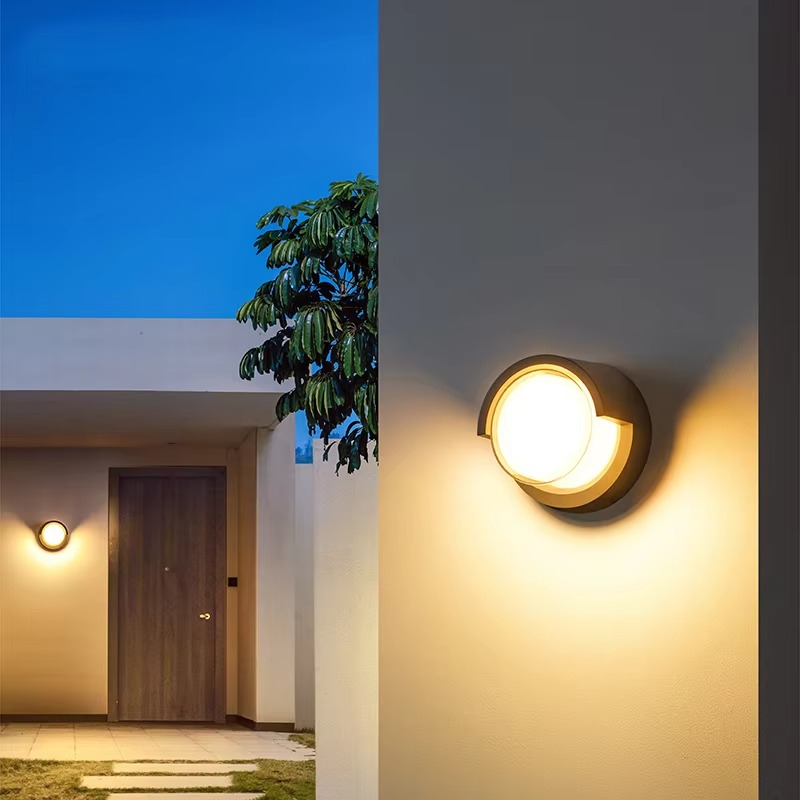 Motion Sensor Outdoor Wall Lamp | Lumivox