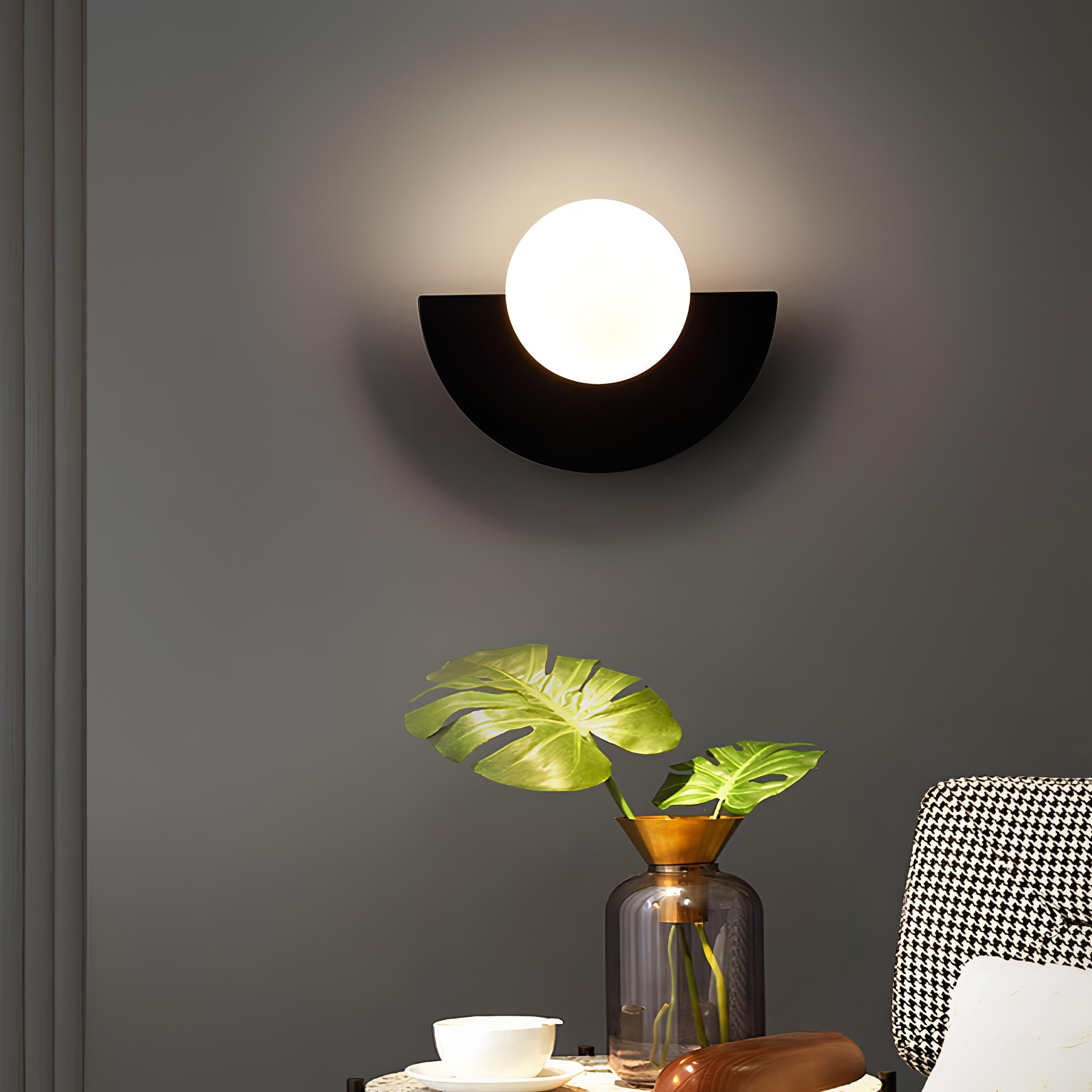 Nordic Semicircle Wall Lamp | Lumivisna