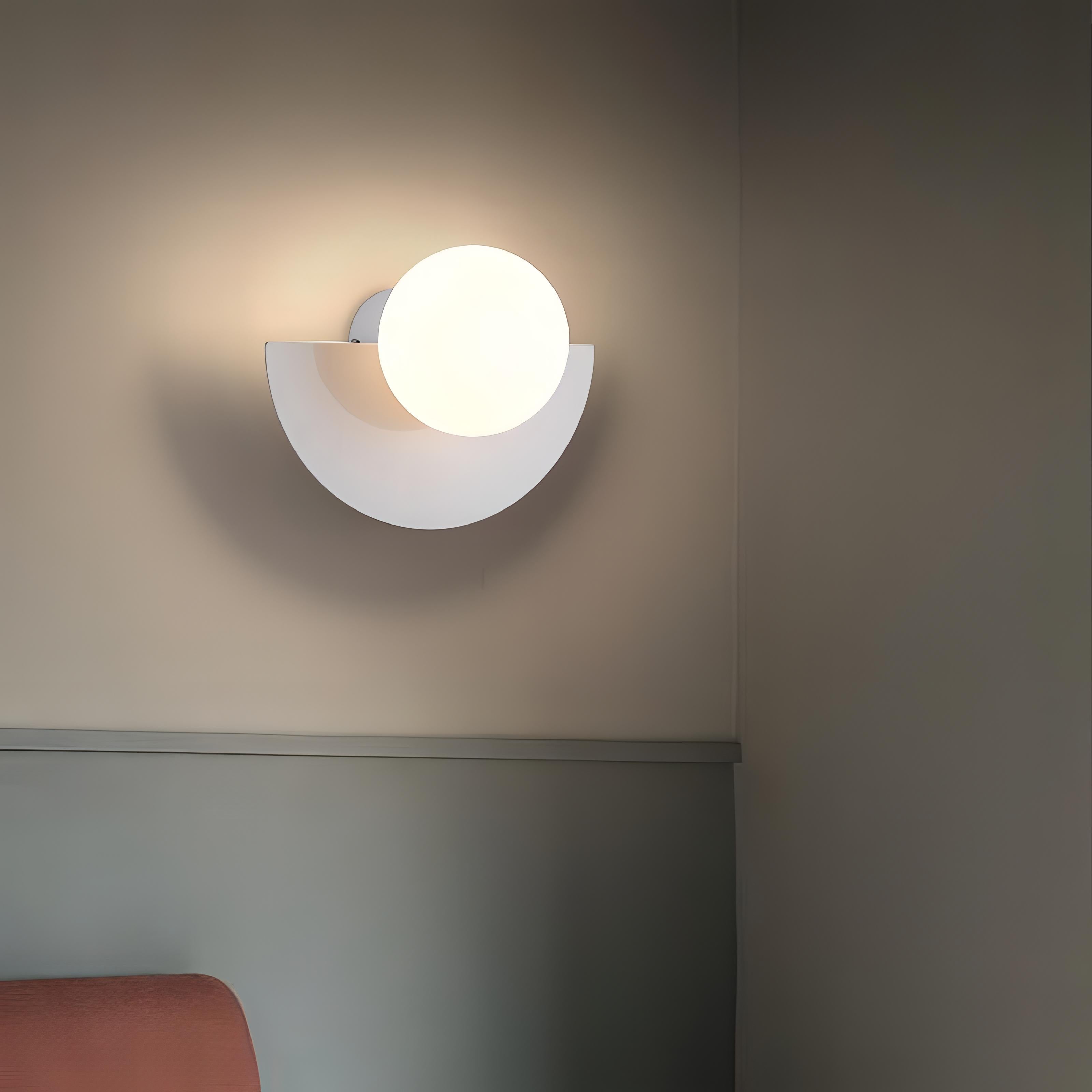 Nordic Semicircle Wall Lamp | Lumivisna